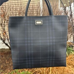 Burberry Nova check purse